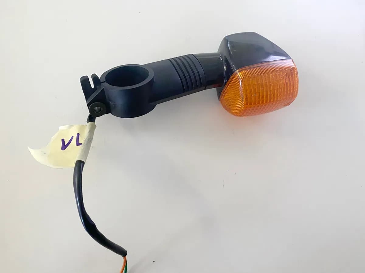 HONDA NTV 650 RC33 REVERE Blinker links vorn Turn Signal Blinkerglas original