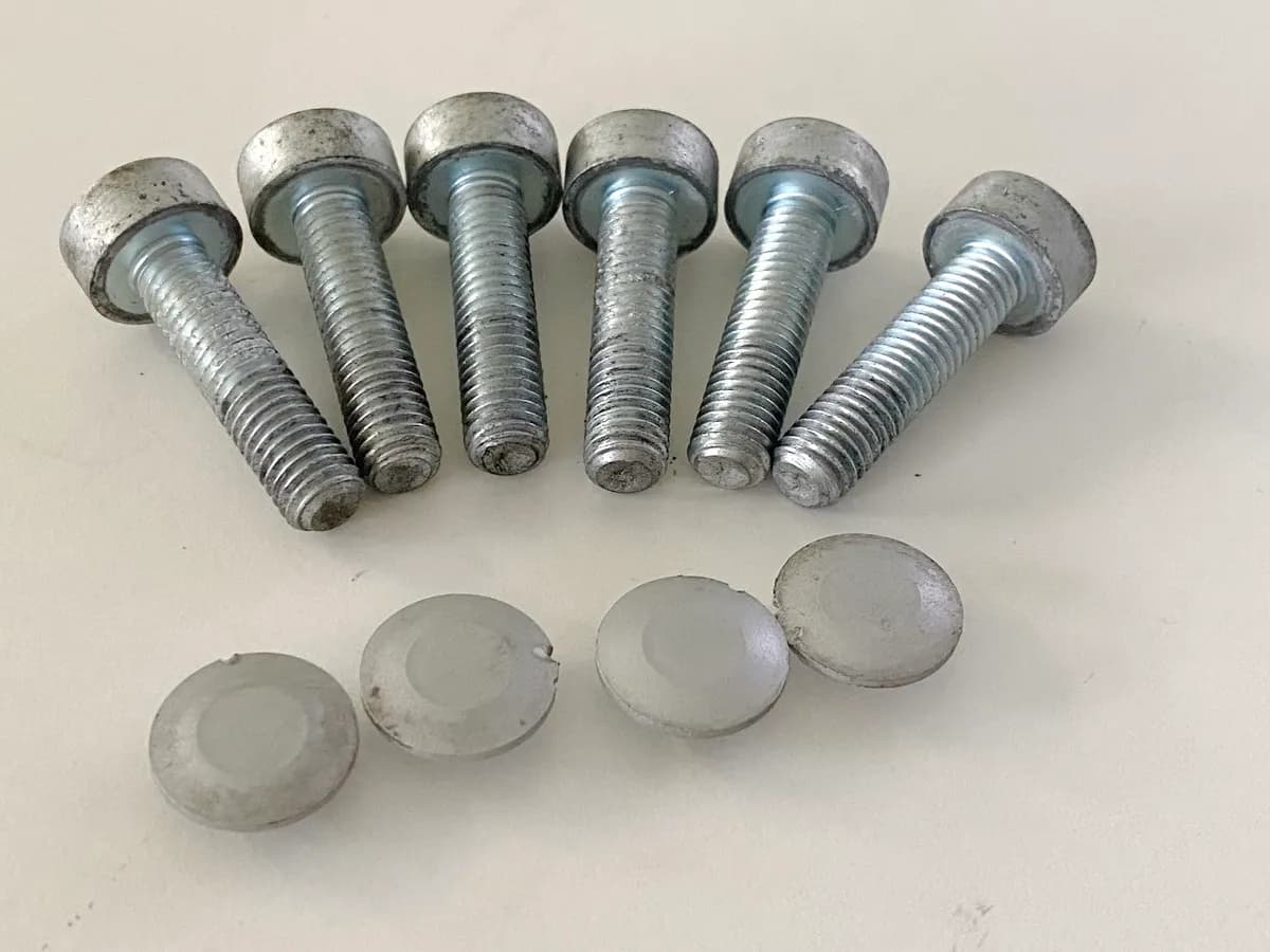 HONDA NTV 650 RC33 REVERE Schrauben Lenkerstummel Cover Blende (auf Gabelbrücke)