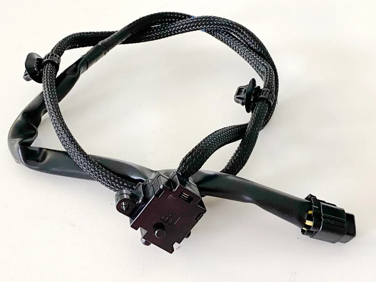 YAMAHA MTN 1000 MT10 RN78 Bremslichtschalter vorn (für Hauptbremszylinder)