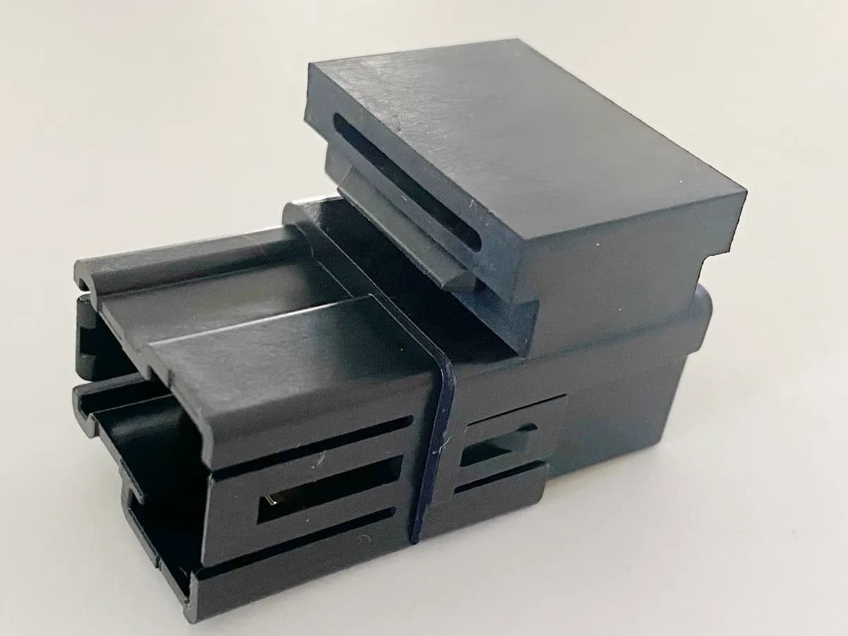 YAMAHA MTN 1000 MT-10 RN78 Relais Omron Anlasserrelais G8HN-1C4T-DJ 4550 km