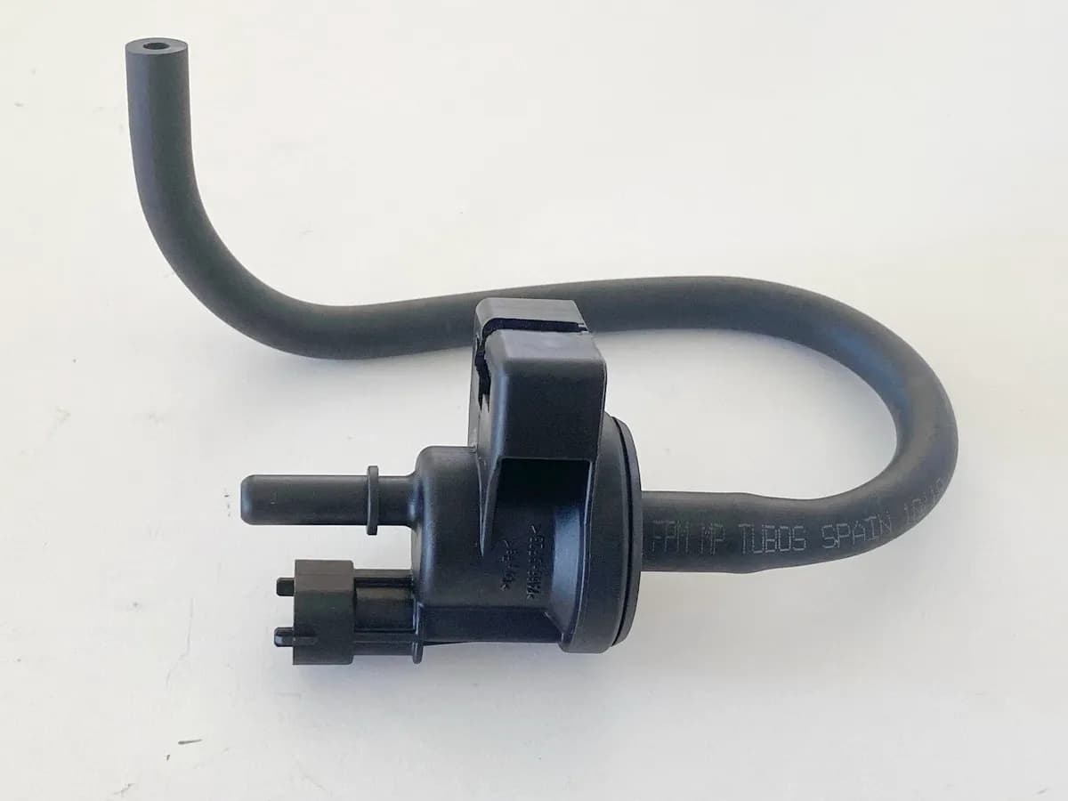 HUSQVARNA Vitpilen HQV 401 EVAP Ventil Bosch (für Motor) NUR 6897km