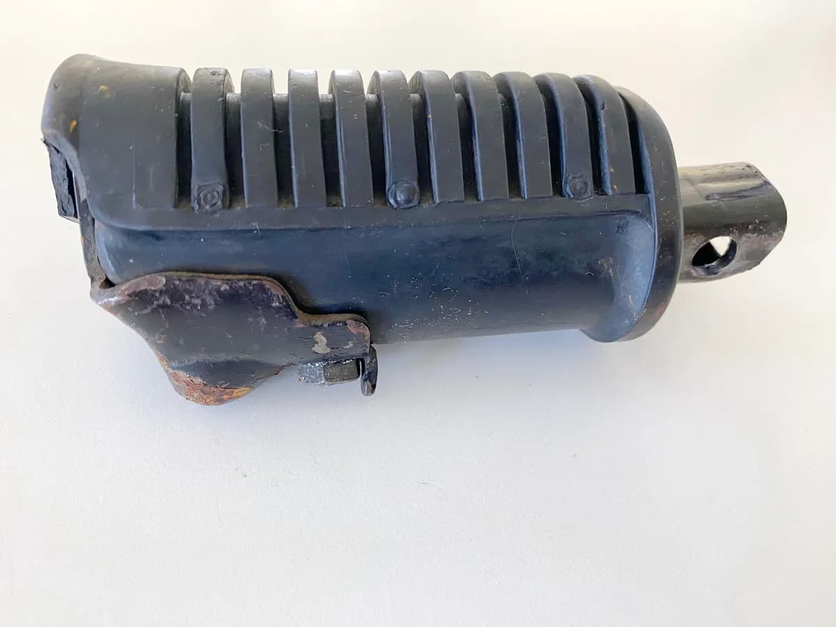 HONDA CX 500 C PC01 Fußraste Fahrer links Halter Halteplatte Footrest II