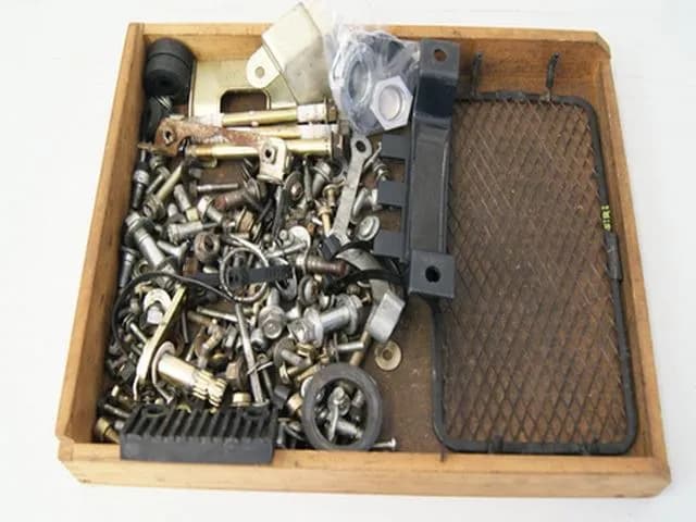 HYOSUNG GV 250 AQUILA SCHRAUBEN KLEINTEILE