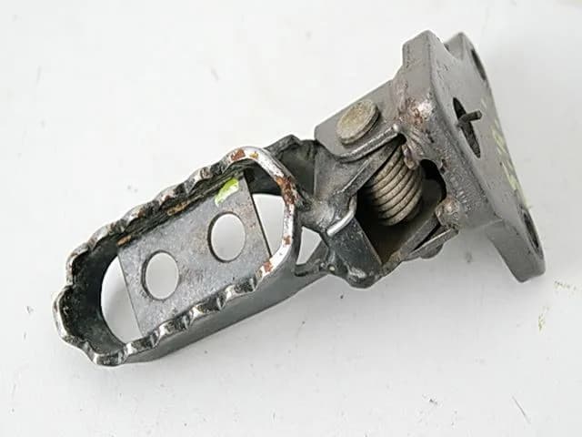 CAGIVA W12 350 2N1 FUßRASTENANLAGE FAHRER LINKS