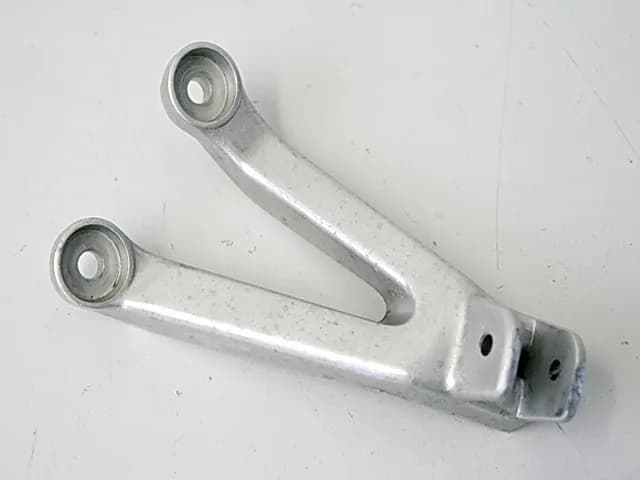 HONDA CBR 900 SC33 FUßRASTENTRÄGER SOZIUS LINKS