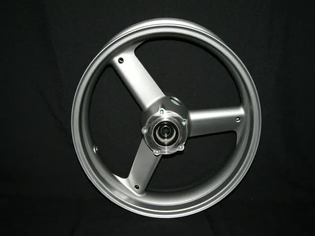 TRIUMPH DAYTONA 600 806LW FELGE VORDERRAD WHEEL