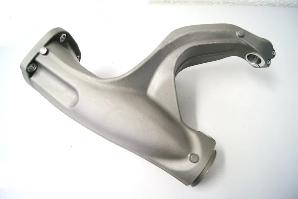 MOTO GUZZI GRISO V 1100 IE SCHWINGE SWINGARM KARDANTUNNEL