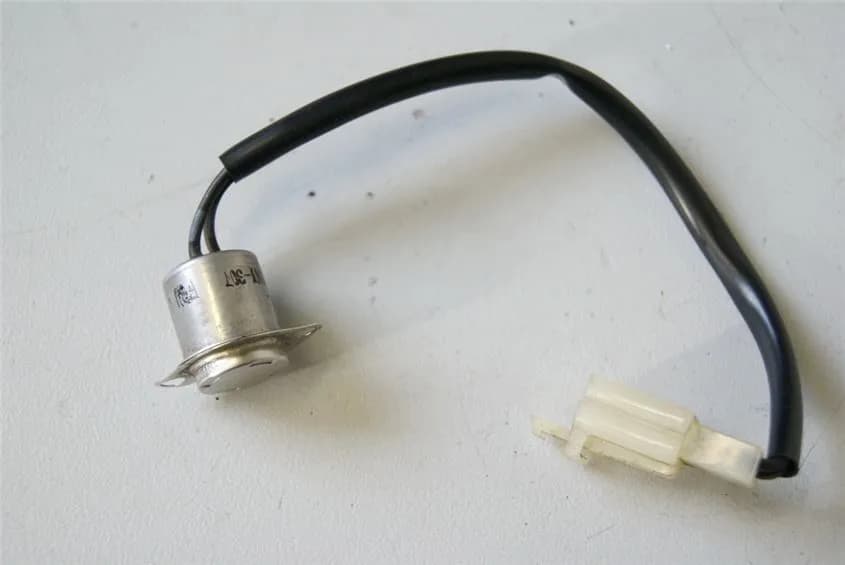 YAMAHA XVS 650 A VM02 DRAGSTAR CLASSI WIDERSTAND RELAIS