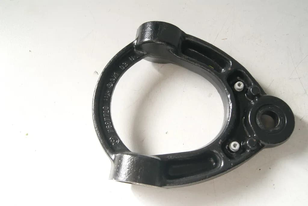 BMW K 1200 S K12S UMLENKUNG GABEL HALTERUNG OBEN TRAILING ARM