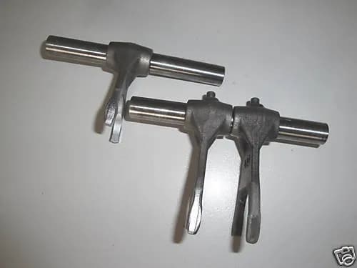 TRIUMPH DAYTONA 675 D67LC SCHALTKLAUEN SCHALTGABELN