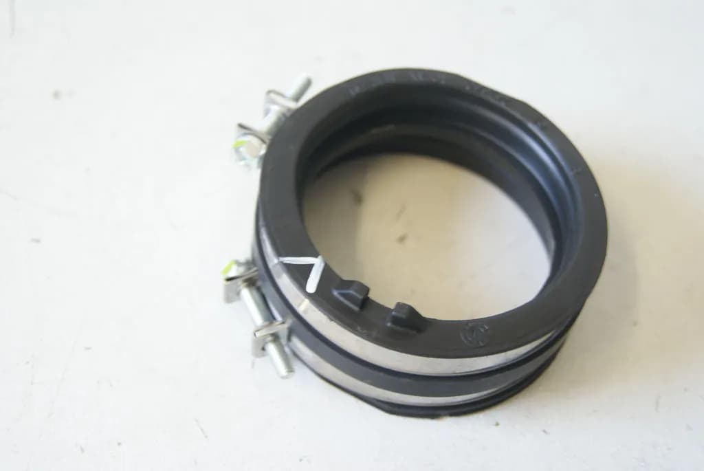 BUELL 1125 R XB3 L4F ANSAUGSTUTZEN VORN