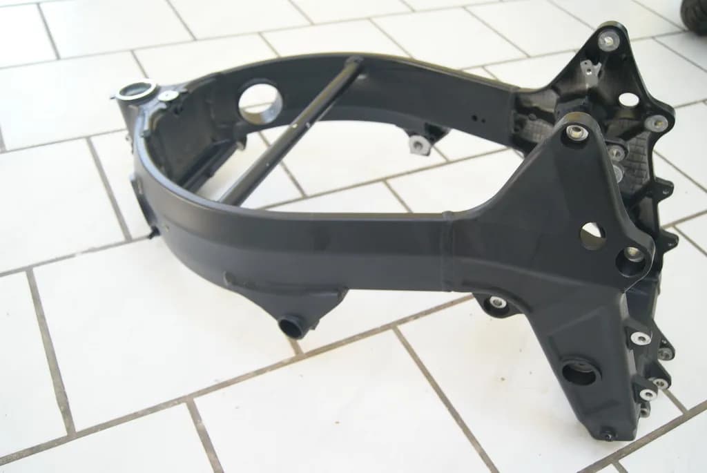 TRIUMPH DAYTONA 600 806LW RAHMEN & BRIEF FRAME