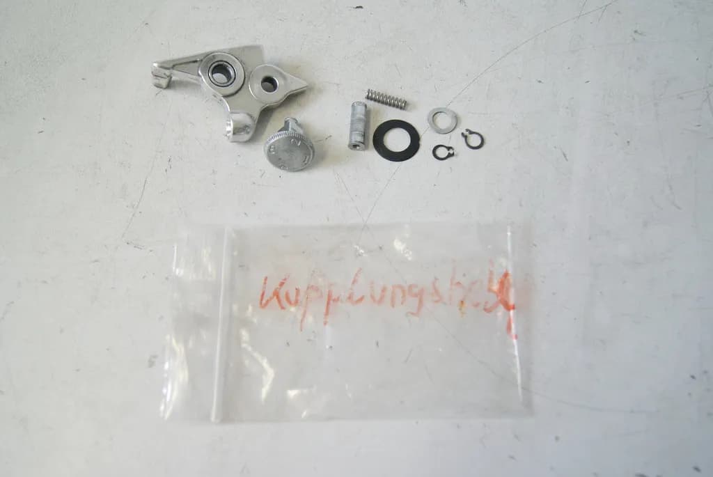 MOTO GUZZI NORGE 1200 ABS ZGULPH01 ARRETIERUNG KUPPLUNGSHEBEL SCHRAUBE