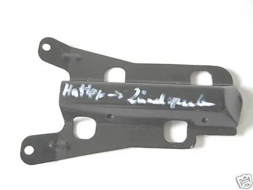 SUZUKI VZR 1800 INTRUDER M1800 HALTERUNG HALTER ZÜNDSPULEN