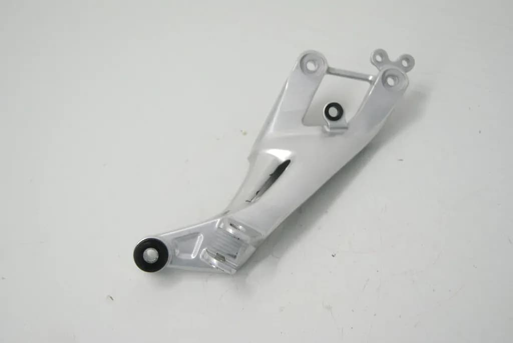 HONDA CBR 1100 XX SC35 FUßRASTENTRÄGER SOZIUS RECHTS FOOTREST