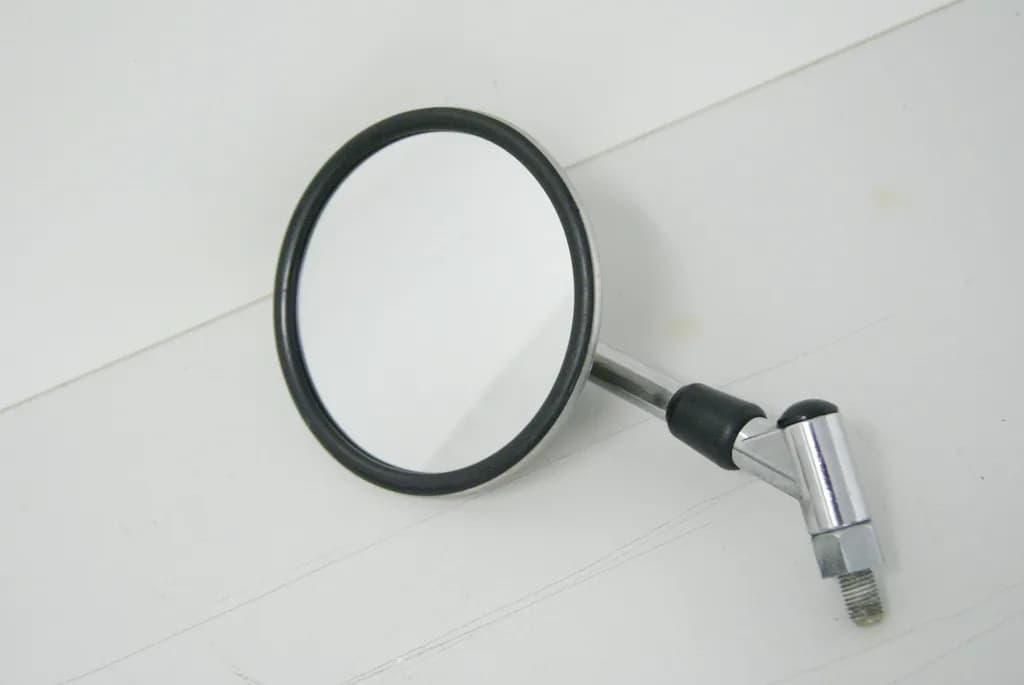 SUZUKI VS 800 VS52A/ B INTRUDER SPIEGEL LINKS MIRROR