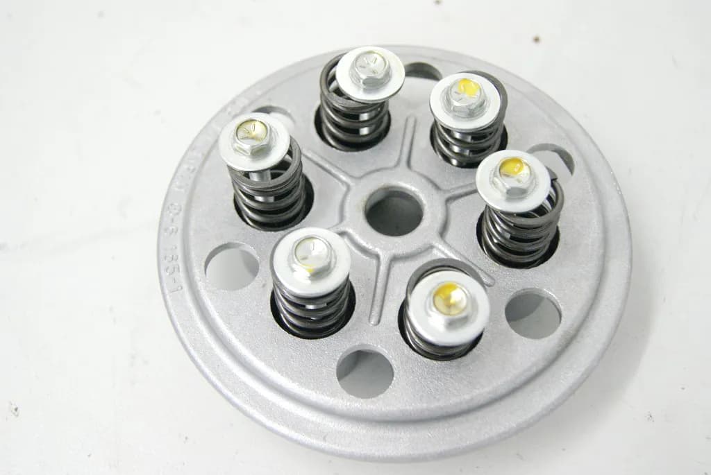 SUZUKI SFV 650 A WVCX GLADIUS ABS DRUCKPLATTE KUPPLUNG FEDERN