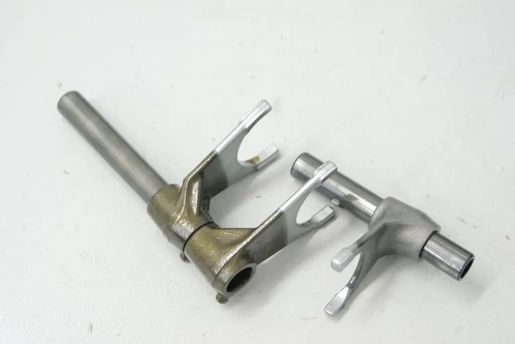 SUZUKI SFV 650 A WVCX GLADIUS ABS SCHALTKLAUEN SCHALTGABELN