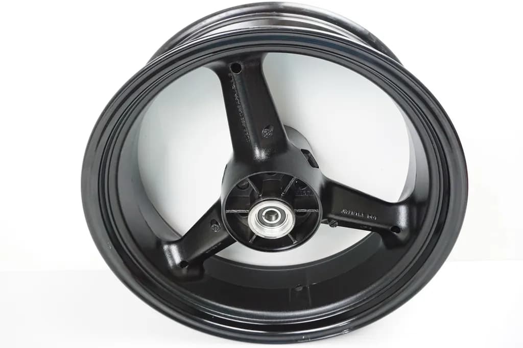 HYOSUNG GV 650 i PRO AQUILA FELGE HINTEN HINTERRAD WHEEL