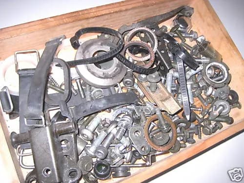 YAMAHA YZF 600 4TV THUNDERCAT SCHRAUBEN KLEINTEILE 96-02