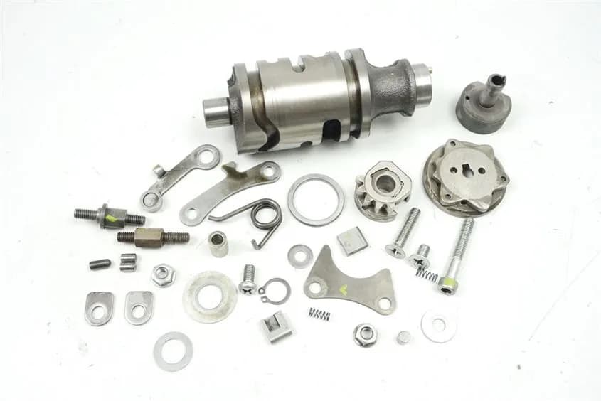 SUZUKI VS 1400 VX51L INTRUDER SCHALTWALZE GETRIEBE