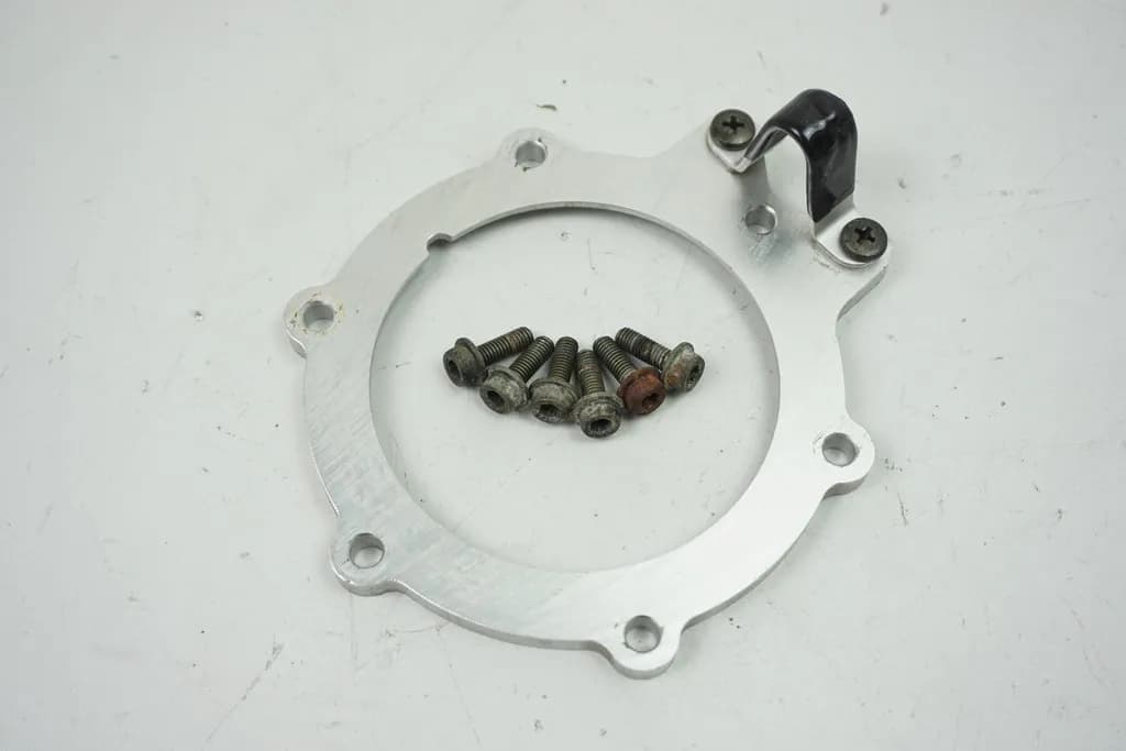 YAMAHA R6 RJ05/ RJ09 HALTERUNG BENZINPUMPE RING