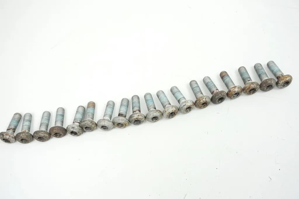 YAMAHA TDM 850 4TX SCHRAUBEN BREMSSCHEIBEN