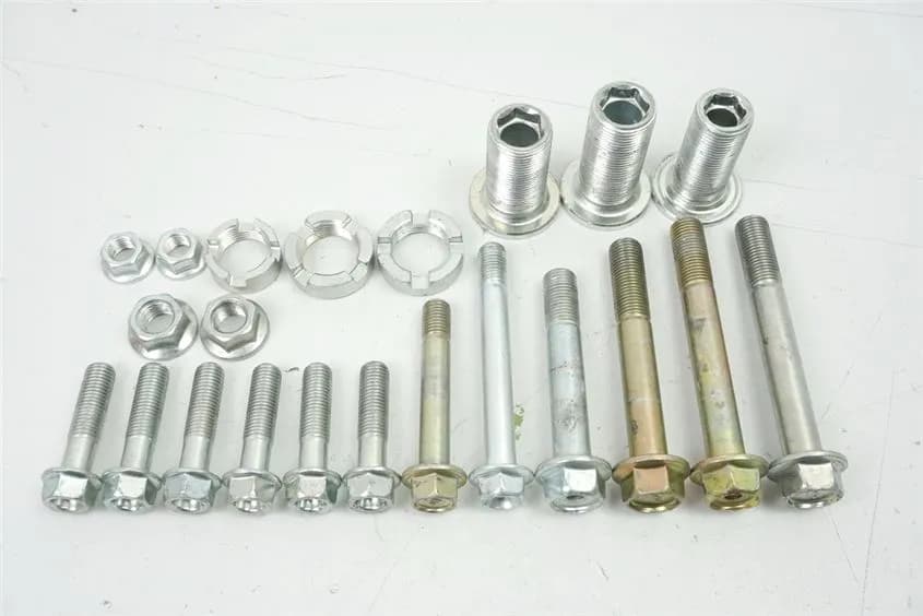 HONDA GL 1800 SC47 A ABS GOLDWING SCHRAUBEN MOTOR BOLZEN HALTERUNG