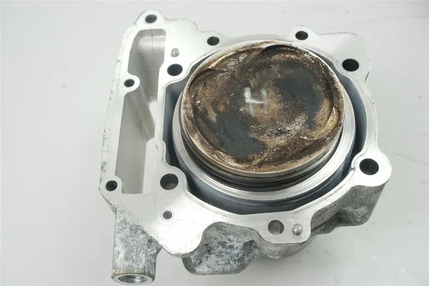 APRILIA ETV 1000 CAPO NORD ZYLINDER HINTEN KOLBEN PISTON CYLINDER