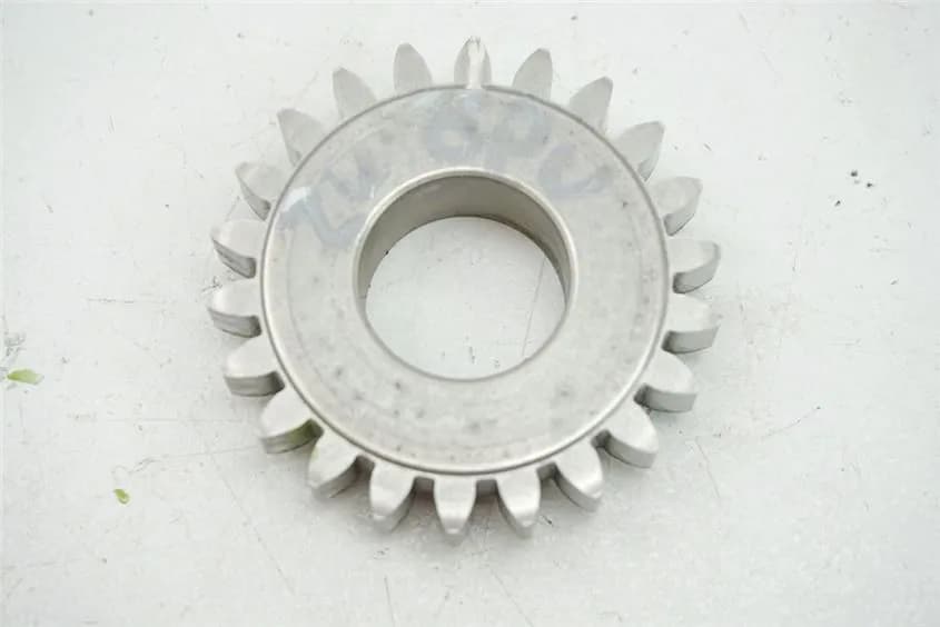 YAMAHA YZF-R 125 RE06 ZAHNRAD ÖLPUMPE RITZEL