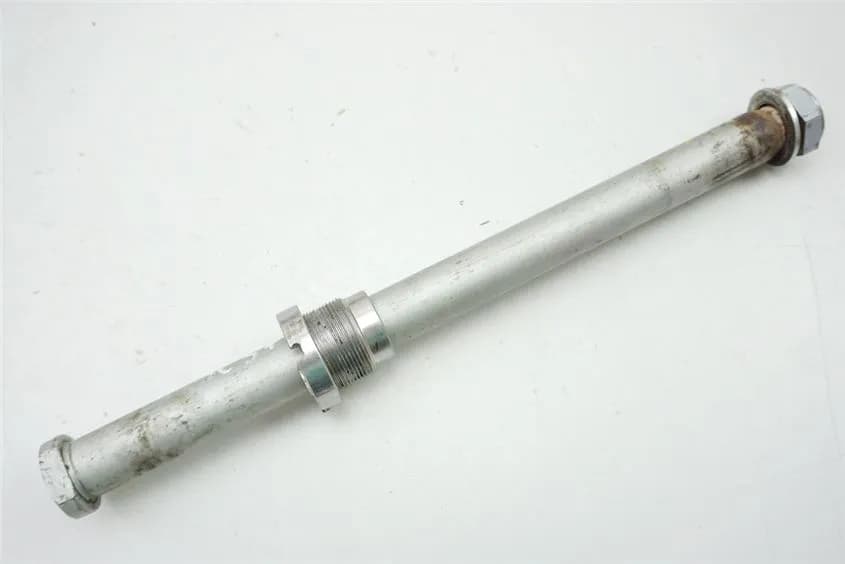 HONDA CBR 1000 RR SC57 SCHWINGACHSE ACHSE SCHWINGE