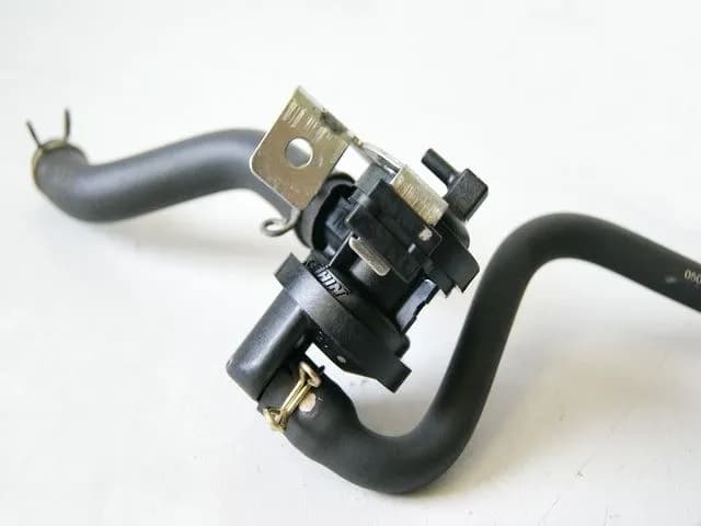 HONDA CBR 125 JC34 SEKUNDÄRLUFTSYSTEM VENTIL