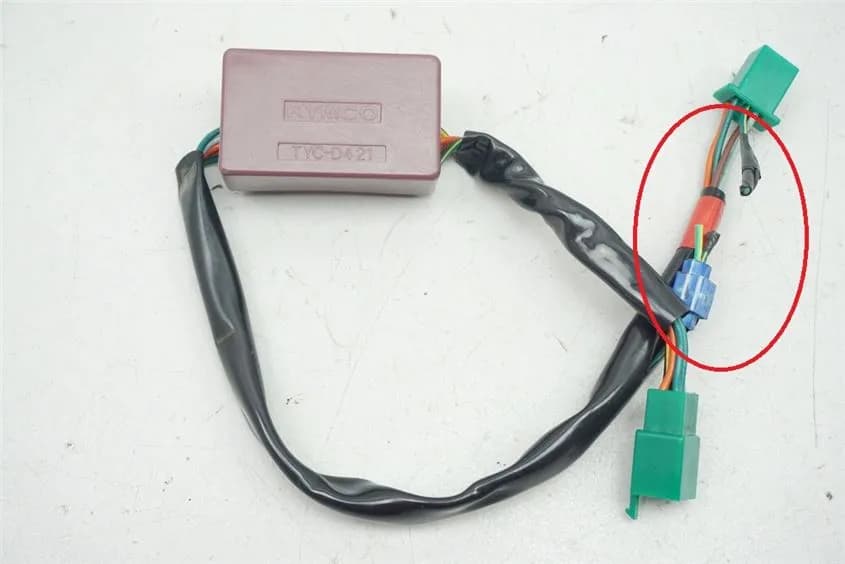 KYMCO XCITING 500 T7 KONTROLLEINHEIT WARNBLINKER STEUERTEIL RELAIS