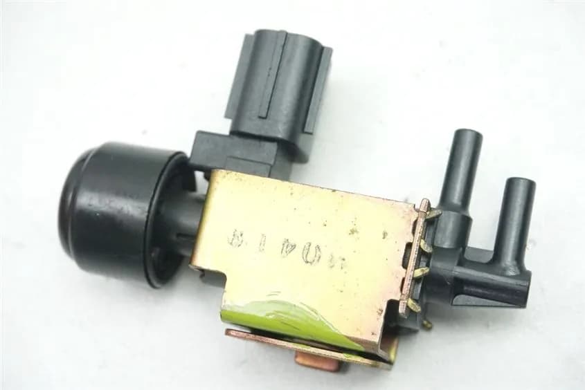 YAMAHA TDM 900 RN08 DRUCKREGLER SOLENOID SENSOR AIRBOX