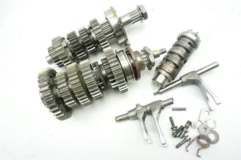 YAMAHA TDM 900 RN08 GETRIEBE GETRIEBEWELLE SCHALTKLAUEN SCHALTWALZE