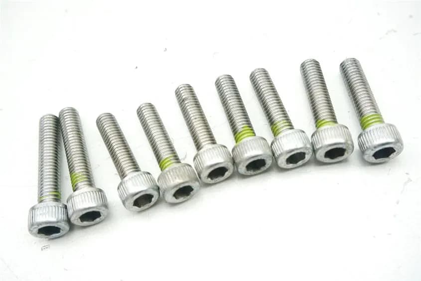 YAMAHA TDM 900 RN08 SCHRAUBEN KUPPLUNGSDECKEL SCREWS