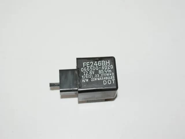 YAMAHA XVZ 1300 VP09 ROYAL STAR BLINKRELAIS BLINKERRELAIS