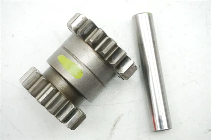 HONDA CLR 125 JD18 CITYFLY ZAHNRAD ANLASSER ZWISCHENRAD FREILAUF