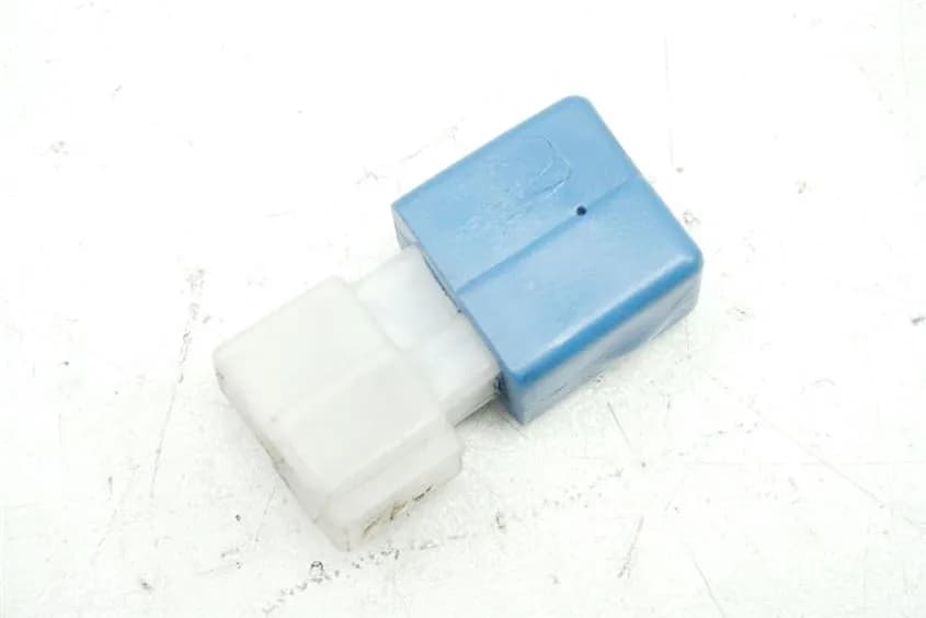 TRIUMPH SPEED TRIPLE 885 i T509 WIDERSTAND SENSOR RELAIS