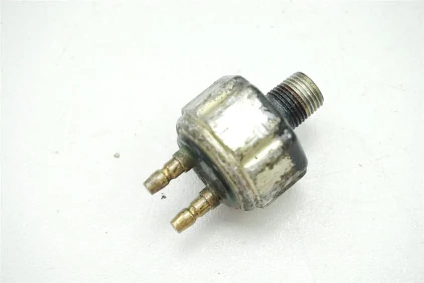 KAWASAKI KZ 750 B BREMSLICHTSCHALTER VORN