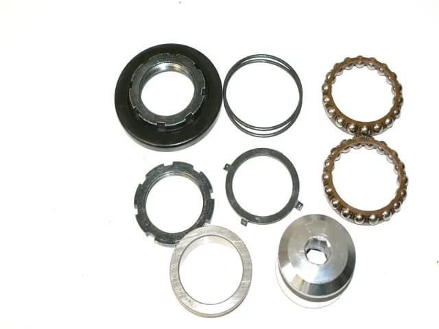 KAWASAKI ER-6 N ER650A LENKKOPFLAGER GABEL GABELBRÜCKE