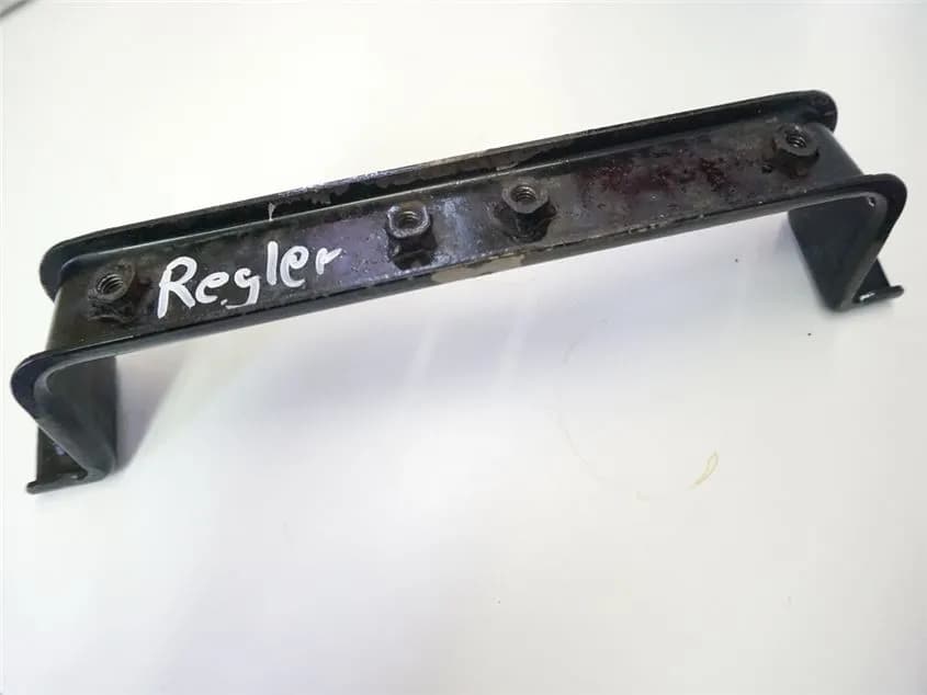 KAWASAKI VN 1600 CLASSIC TOURER VNT60A HALTERUNG REGLER TRÄGER STREBE