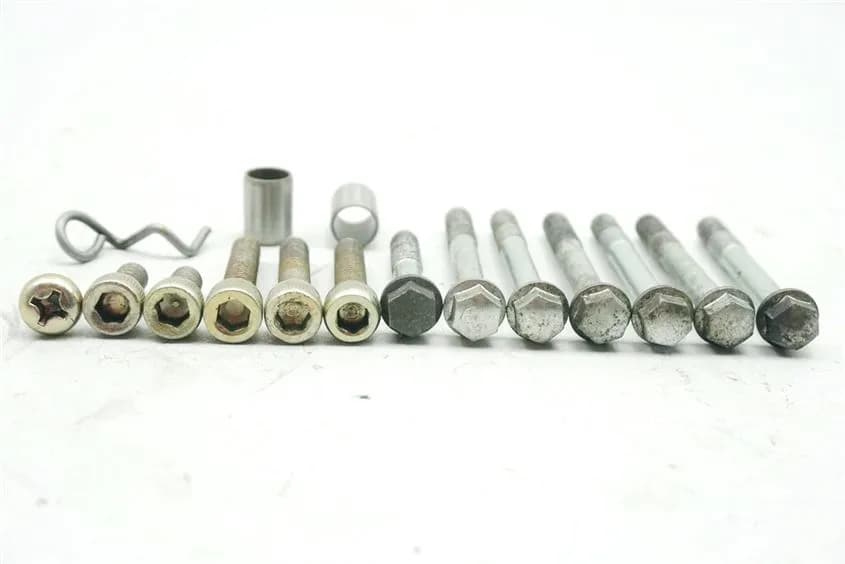 YAMAHA YBR 125 RE05 SCHRAUBEN LIMADECKEL STATOR