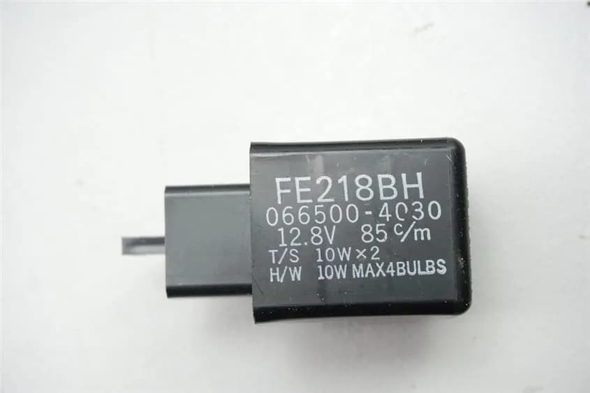 KAWASAKI ZX-10R ABS ZXT00J/J-K BLINKRELAIS BLINKGEBER - NEU