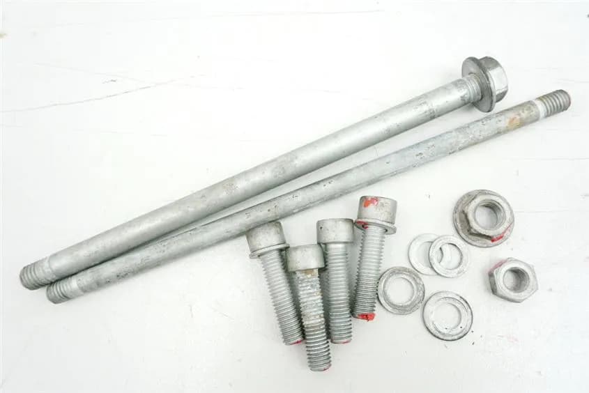 BMW R 850 R 259 ACHSE MOTOR SCHRAUBE STECKACHSE MOTORHALTER