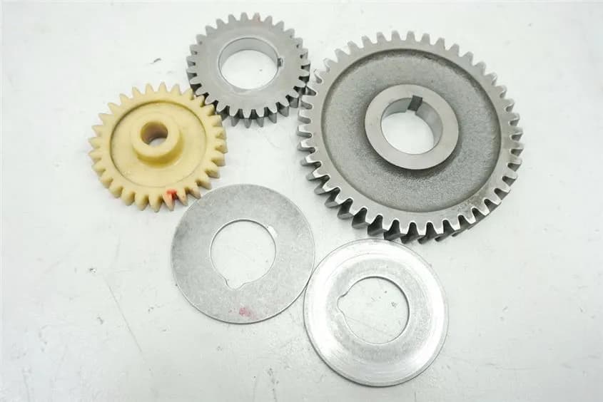 APRILIA RSV 1000 RR ZD4RR ZAHNRAD BALANCER WELLE ANTRIEBSRAD RITZEL