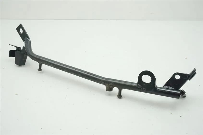 SUZUKI GS 500 E GM51B HALTERUNG RÜCKLICHT LINKS STREBE TRÄGER