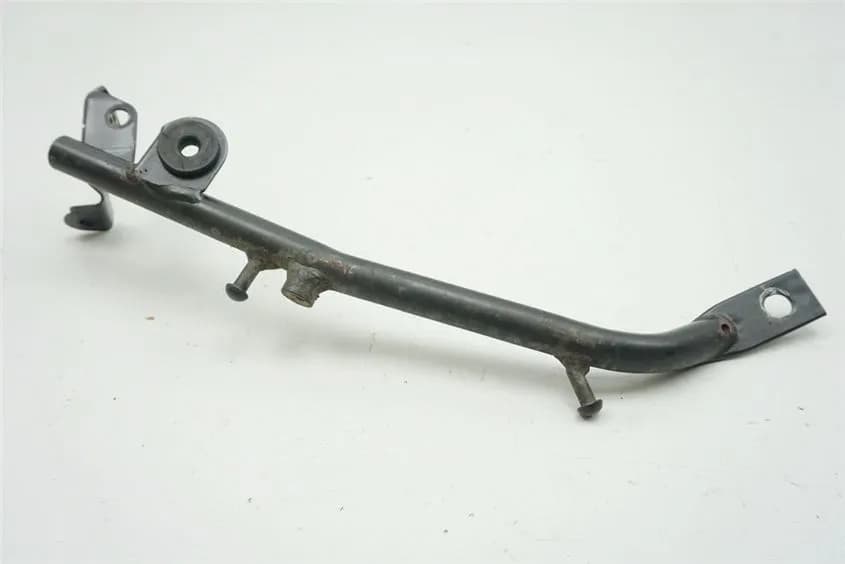 SUZUKI GS 500 E GM51B HALTERUNG RÜCKLICHT RECHTS STREBE TRÄGER