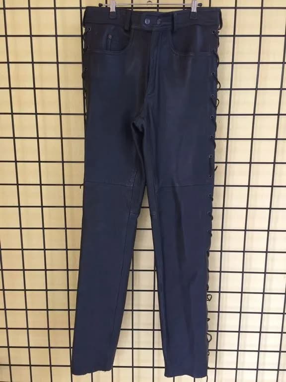 MOTORRADHOSE LEDERHOSE AKITO MIT SEITLICHER SCHNÜRUNG GRÖßE 50