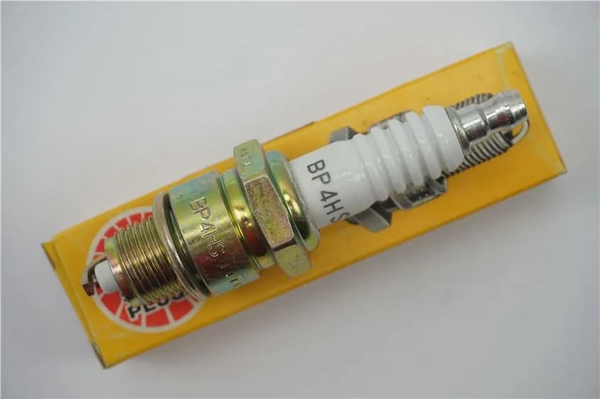 ZÜNDKERZE NGK - BP4HS